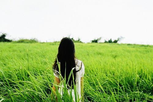 下雨了、你不需要为我打伞、只要陪在我身旁。